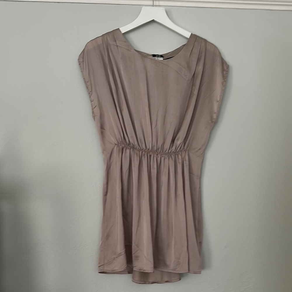 H&M Soft Beige Sleeveless Top